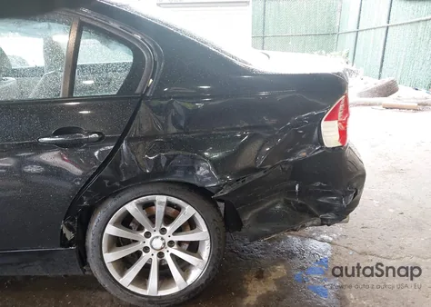 2011 BMW 328I xDrive z USA, uszkodzony, nr VIN WBAPK7G57BNN78098